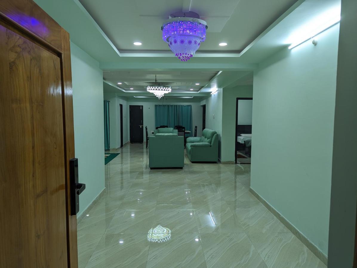 Ramya Grand Appartement Visakhapatnam Buitenkant foto