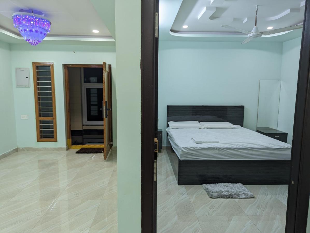 Ramya Grand Appartement Visakhapatnam Buitenkant foto