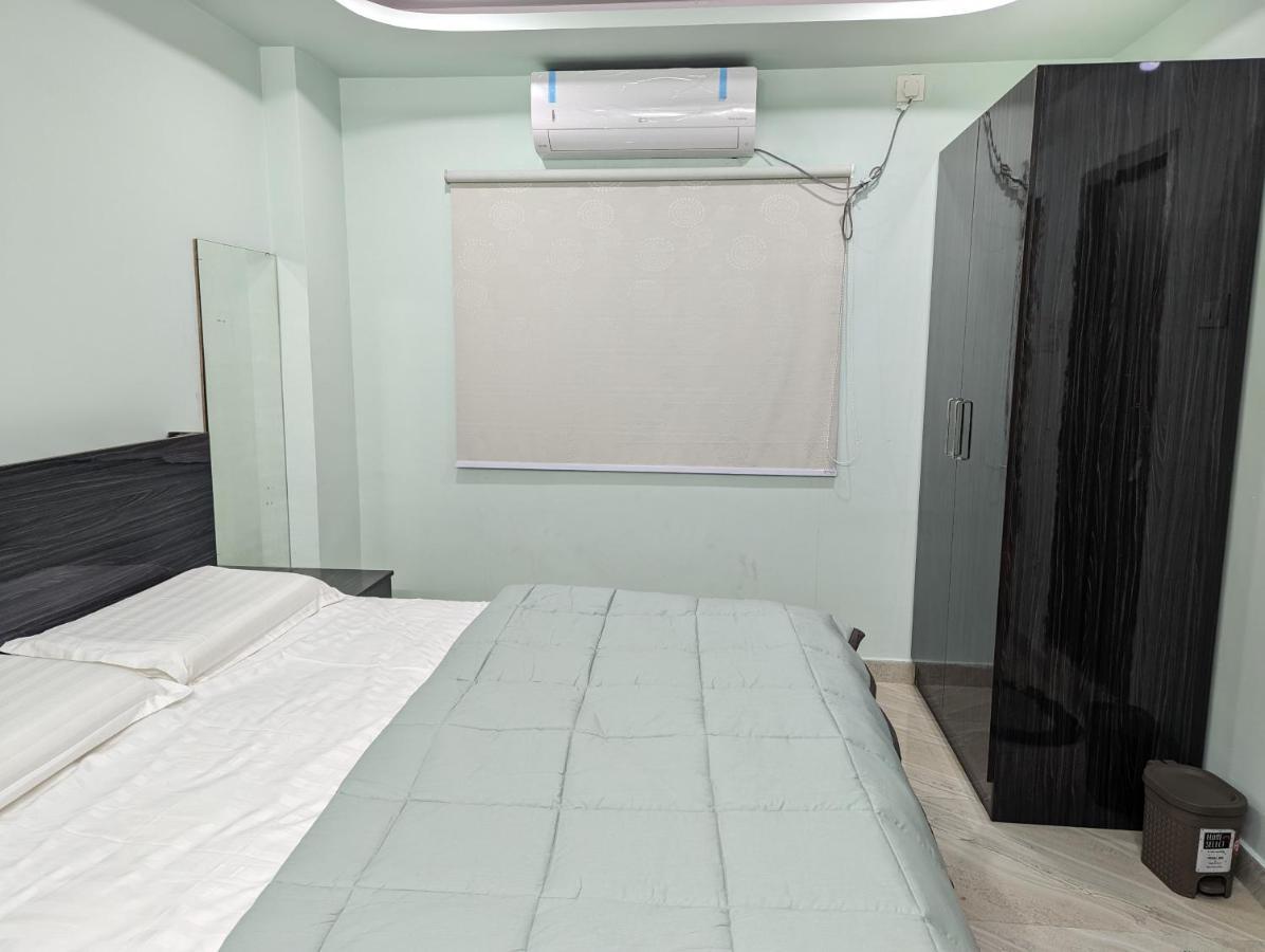 Ramya Grand Appartement Visakhapatnam Buitenkant foto