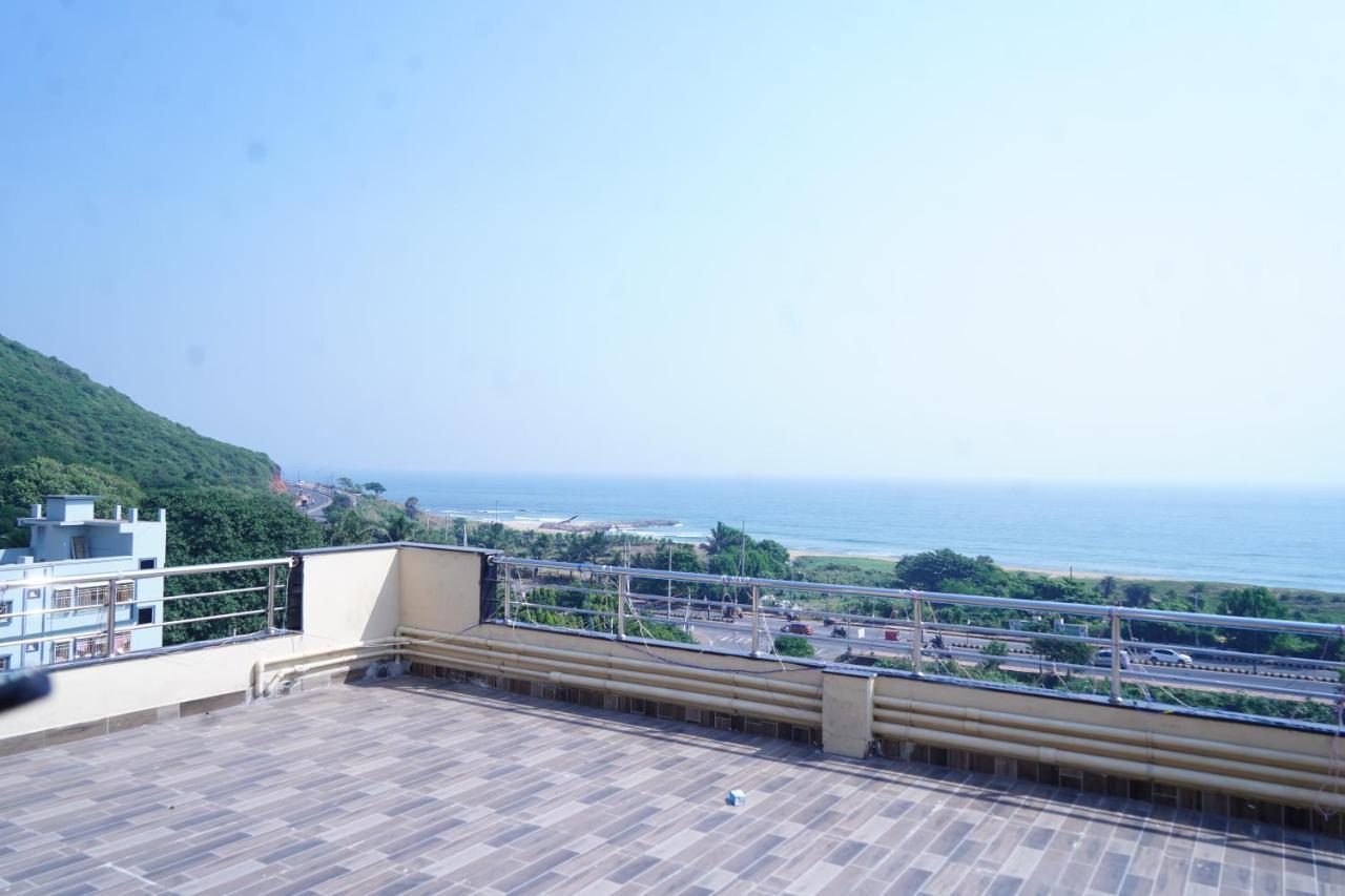 Ramya Grand Appartement Visakhapatnam Buitenkant foto